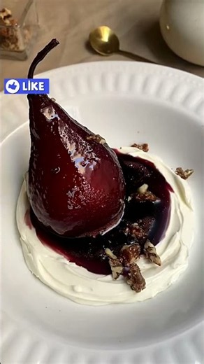 Red Wine Poached Pears With Caramelized Walnuts 🍐🍷