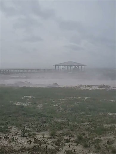 Gulf Coast conditions worsen as Hurricane Isaias nears landfall