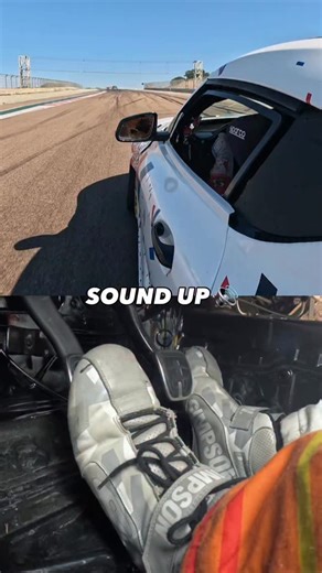 Listen to all 917 horses from a 3.4 JZ 🔊 @tjhunt_ | @thehuntandcompany | Driving Line