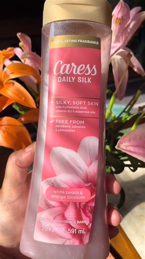 Your daily dose of soft girl energy 💖 Daily Silk Body Wash wraps your skin in a silky-soft lather that leaves you feeling instantly moisturized and a signature scent that lasts all day long. | Caress