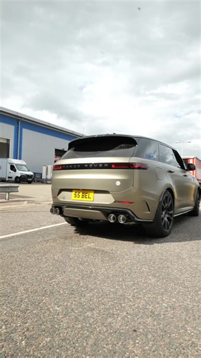 Range Rover SV with Quicksilver Exhaust System