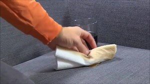 Was für ein geniales Spray, kennt das jemand!? 😮😲 Angeblich kann man damit ALLES vor Flecken schützen 🤔🤔 Gibts unter ➡ c.vu/NeverWet im Sale 😎 | Traumhaft Wohnen