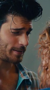 1.1K views · 16 reactions | Mezi Yalinem a Defne to začíná pomalu jiskřit!  Ale pořád jsou přece v práci, ne?   Lásce navzdory sledujte každý den v 15.55 na Prima LOVE!  | Prima | Facebook