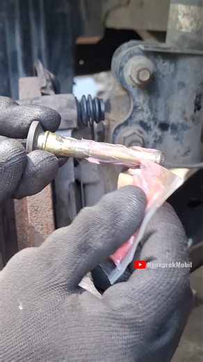 Brake Caliper Slide Pin Installation #automobile #mechanic #tips #howto #car #toyota