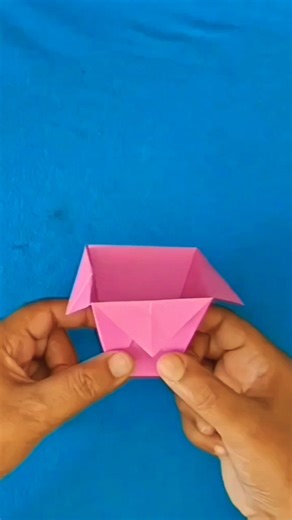 How to make easy paper dustbin/ Origami crafts #easy #papercrafts #origami #diy #shorts