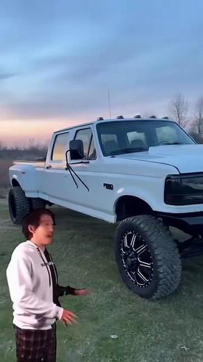 1st gen dually’s are a different breed.🐏 • Enter to win this ➡️ 1993, 5-Speed, 4✖️4, 1st Gen 12 valve Cummins $5k💰 • Here’s how 👇 • 1.) Go to LNPGEAR.com (link in bio) 2.) Select your favorite items. 3.) CHECKOUT! You’re entered automatically! • Bonus opportunity! Code: 13,000-Entries Can be applied at checkout for an additional hug bonus only until tonight at midnight!! • LNPDG43 Deadline: 9/3/23 ⏳ • USA 🇺🇸 & CANADA 🇨🇦 ARE ELIGIBLE! • #LNPDG43 #manual #93cummins #1stgen #5speedmanual #do