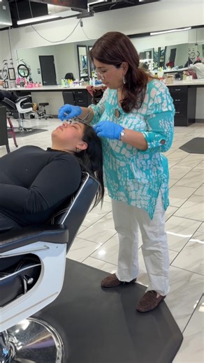 Eyebrow Threading Techniques for Perfect Shaping