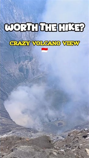 First Time at Mount Bromo Crater 😱🌋 Unreal View in East Java Indonesia! 🇮🇩 #foryou #travelindonesia
