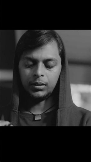 aur tu to dikhta bhi shareef hai 😂 #iit #jee #neet #funny