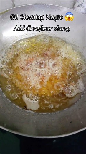 ​"How to Clean Cooking Oil! ✨ Cornstarch Magic"#​KitchenHacks #OilCleaning #shorts #LifeHacks