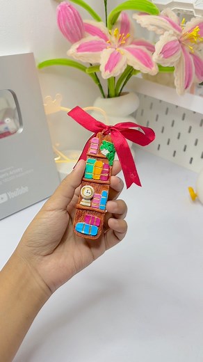 ✨DIY Bookmark with Modelling Clay 🎀 নিজের হাতে বানানো জিনিসের মজা, আর তার সাথেই নিজের care— দুটোই জরুরি 🌿 আর হ্যাঁ 😍 F&H Decor -এ কিন্তু চলছে একটা Monthly Giveaway ! 👇 নিচের কমেন্ট বক্সে লিংক দেখে full details জেনে নাও & don’t miss the chance! 🎁 And Rosemary Oil From my favourite Veloura 🥰✨You must Try ✨ #handmade #bookmark #pinterestinspired #fandhdecor #craftreel #aestheticvibes #diyideas #giveaway #banglareel #creativecorner #veloura #rosemaryoil #selfcare | Tasnim's Artistry