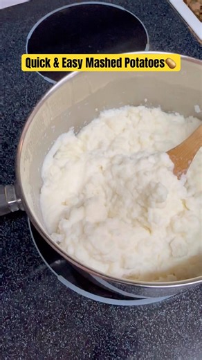 Instant Mashed Potatoes is always good in a pinch🥔 #MashedPotatoes #InstantPotatoes #QuickRecipes