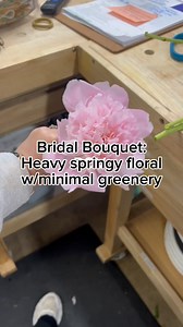 🌷 Price transparency post!!! 🌷 When you’re picking out your floral style for your wedding, remember this little nugget: 💡More flowers = more money. Heavy floral with minimal greenery isn’t just a “look” it’s a luxury! This bouquet had over 40 stems (yes, 40 ) including peonies, butterfly ranunculus, and standard ranunculus. Those are pricier delicate florals that our bride loved! With our standard 3.5x markup (which includes tax, labor, supplies, etc.), this bouquet comes in just over $450. A