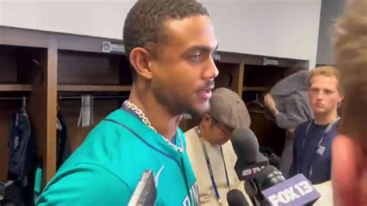 Julio Rodriguez in Mariners clubhouse in Toronto after ALCS Game 2 win over Blue Jays
