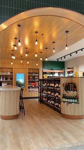 Shopping just got smarter at the NEW Model Auas Valley! "Skip the queues with Namibia’s first Self-Checkout machine, explore next-level convenience and enjoy shopping like never before."- David Penda on his Self-Checkout experience. Visit Model Auas Valley today and see why it’s the future of retail in Namibia. #ModelNewChapter #MyModelStore #ModelNamibia #ElevateTheEveryday | ModelNamibia