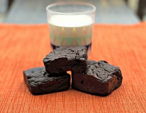 150 Cal Low-Calorie Healthy Brownies