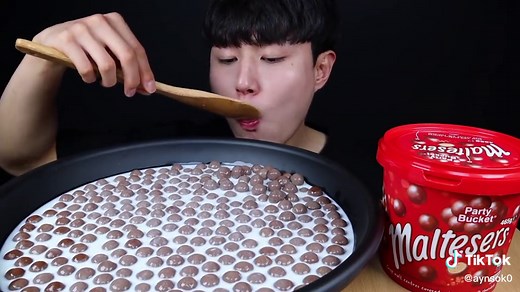 Satisfying ASMR Mukbang: Maltesers and Milk!