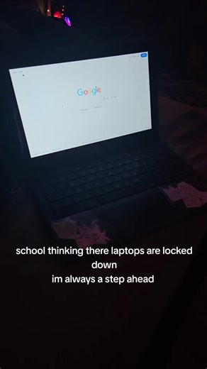 Windows7dog :3 🐉🐬🐉 (@windows.7dog)’s videos with som original - ️