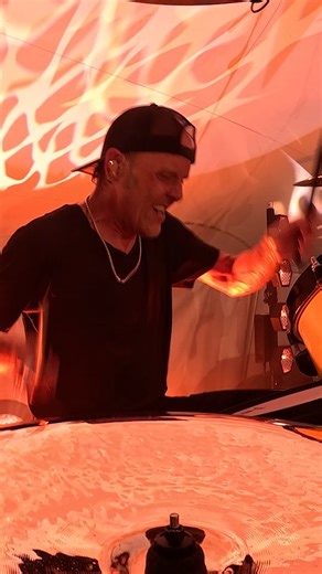 762K views · 18K reactions | ⛽️ ️️Watch “Fuel” Live from Stephen Talkhouse ⛽️ If you want more from this show, listen to the full performance on demand in the SiriusXM app. And be sure to tune in to SiriusXM Channel 42 for MAXIMUM METALLICA. Take advantage of a Free 3-Month Trial or Listen Free in Cars through September 30. Listen to the Complete Performance  sxm.app.link/MetallicaTalkhouseSOC - link in bio. | Metallica | Facebook