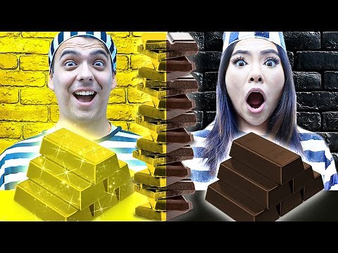 MAX & LILY PLAY EATING ONLY ONE COLOR FOOD CHALLENGE | LAST TO STOP EATING SNACK WINS BY CRAFTY HACK