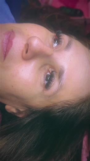 Customized Lux Hybrid Lash Set for Every Client