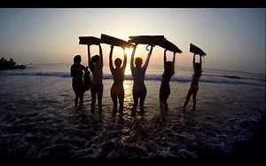 小琉球 LIUCHIU 自由潛水 FREEDIVING GOPROHERO自由潜水女孩们，女主角带男票虐狗