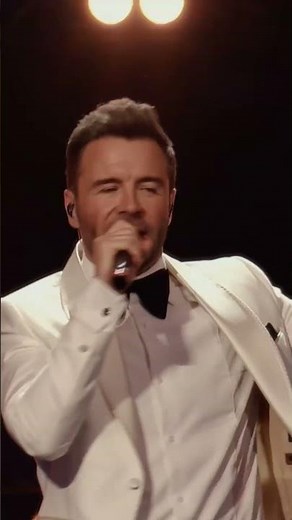 Performing Chariot at the Royal Albert Hall was truly special ❤️