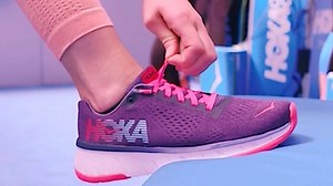 Nie wieder offene Schuhe beim Sport machen! 👟😉 Die elastischen Senkel zum Einhaken verwandeln jeden Schuh zum Slip-on! Weltweiter kostenloser Versand ab 4 Paar! Hier bestellen - > www.leazy.de | leazy