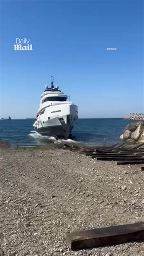 This is the terrifying moment a brand new $940,000 luxury yacht turned over and sank just 15 minutes after launch, forcing its owner to swim to shore. The incident happened offshore in the Eregli district of Zonguldak in northern Turkey on Tuesday. Read more at DailyMail. | Richard Glass