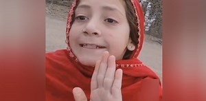 Watch: Pathan girl goes viral with her 'Pawri' re-enactment