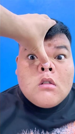 Clumsy brother prank👹 #funny #makeup #challenge