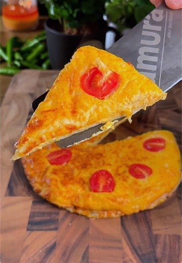 Easy Breakfast Pizza Recipe with Tortilla and Eggs
