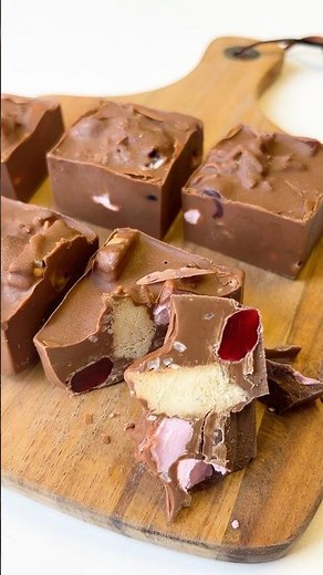 No-mix milk chocolate rocky road