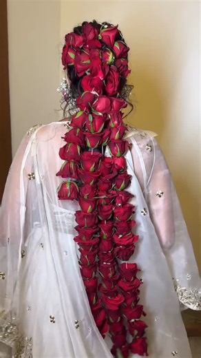 𝐆𝐥@𝐦𝐟𝐚𝐜𝐞𝐬𝐛𝐲𝐏𝐫𝐚𝐜𝐡𝐢 on Instagram: "📌For makeup booking plz WhatsApp on dis no 9264936139 Makeup for my Bindas bride @ankitaa_097 u r such a sweetheart 💕💕 #makeup #makeupbridal #haldibride #mehndibride #floral #floraljwellery #daymakeup #bridalmakeup"