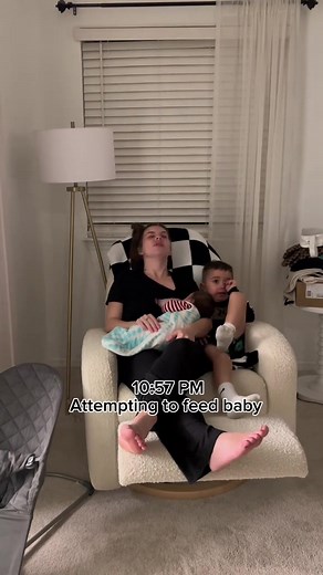16K views · 144 reactions | Pumping because Clogged milk duct #newborn #toddlersoftiktok #blowout #baby #momlife #MomsofTikTok | zylerslife’s | Facebook