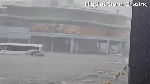 5.4M views · 22K reactions | Significant and dangerous flash flooding is occurring at Pialba, Hervey Bay. Falls of more than 300mm have occurred in this area this morning. Video sent into HSC by Megan | Higgins Storm Chasing | Facebook