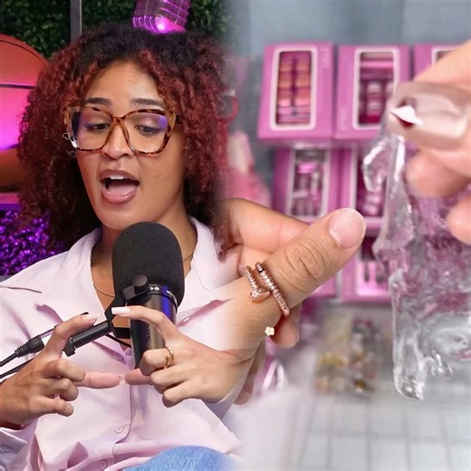 Can we say CTRL + ALT + DELETE #screentime #teachercomedy #teacherlife #foryou 😐