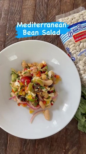 Keep your beans company with some fresh produce to go with it! Our Mediterranean Bean Salad is just what you need to crush your health goals 💪 | Blue Runner Foods