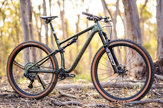 Specialized Epic EVO Review | Specialized ditches the Brain for 2021, and the EVO is all the better for it