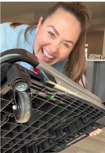 Never touch a germy shopping cart again! Bring your own! #shoppingessentials #shoppingcart #groceryshopping #collapsiblecart @TOOLIOM