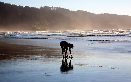 Fees are increasing for hunting, fishing, crabbing and clamming in Oregon. Here’s how much