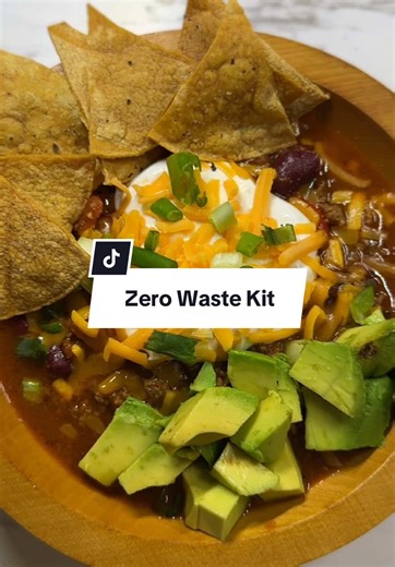 Dinner in 30? Grab a ready-to-cook meal available in our zero waste kit—and let’s make magic (with minimal mess) happen! ✨