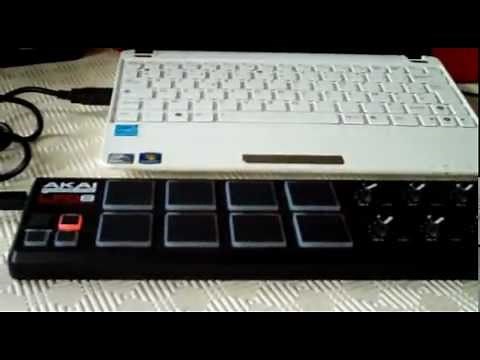 Hydrogen drum machine with Akai LPD8 USB/MIDI pad