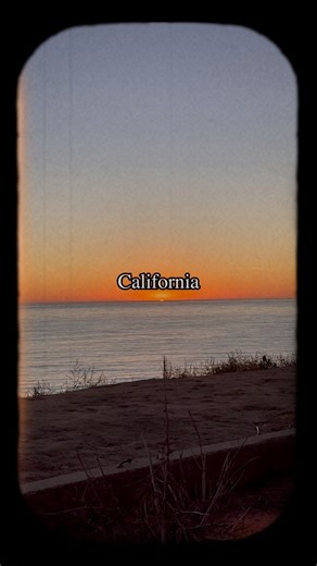 Fall is here and tour with Gregory Alan Isakov is winding down - hope you’ve all been enjoying the shows! Upcoming shows: 10/9 - Charlottesville, VA - Ting Pavillion | 10/11 - Atlanta, GA - Cadence Bank Amphitheatre at Chastain Park | 10/12 - Charlotte, NC - Skyla Credit Union Amphitheatre | 10/13 - Raleigh, NC - Red Hat Amphitheater | Tickets available at http://lnk.to/RayLaMontagne-Tour | Ray LaMontagne