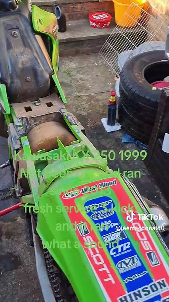 Kawasaki KX 250 1999: Fresh Service and Thrilling Sound
