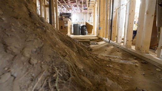 Why aren't contractor complaints displayed on state's consumer website?