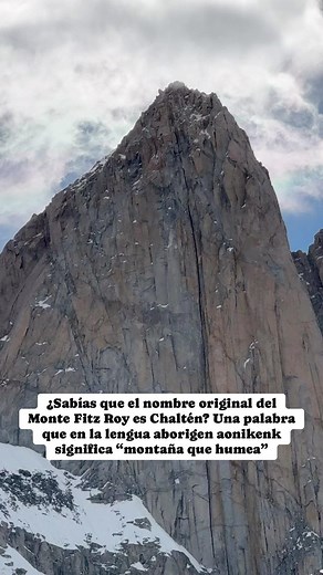 Red Turismo Argentina por JP Paradelo on Instagram: "¿Sabías que el nombre original del Monte Fitz Roy es Chaltén? Una palabra que en la lengua aborigen aonikenk significa “montaña que humea” #elchalten #patagonia #turismoargentina"