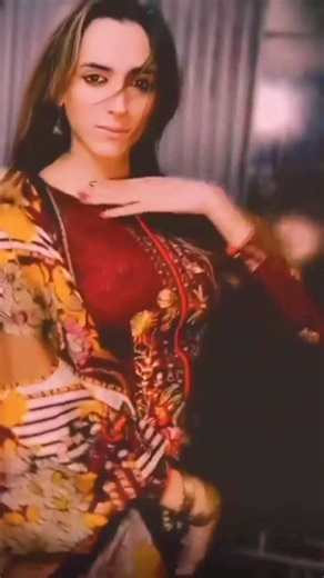 Chanda Pyari on Instagram: "🤎 #pakistan #lahore #mujra #dance"