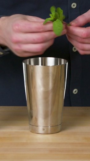 What Does Muddling Mean in Drinks? Exploring Mojito Mixology