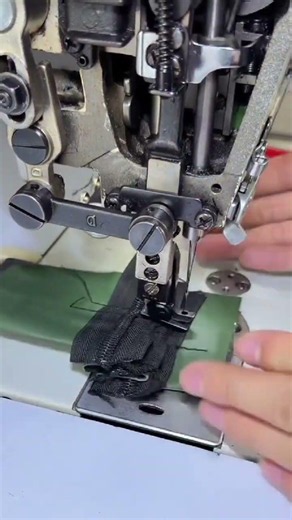 How to Sew a Zipper with an Industrial Sewing Machine | Zipper Foot